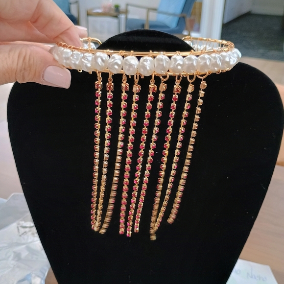Pearl and Gold Choker with Red and Pink Accents - Picture 2 of 5
